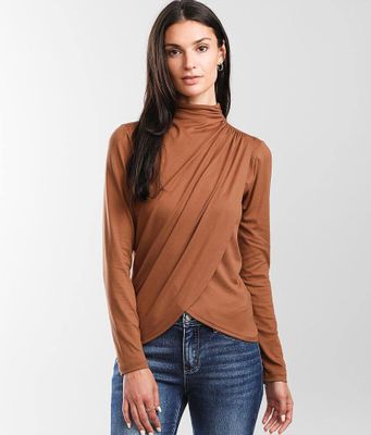 red by BKE Mock Neck Tulip Top