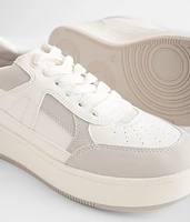Dice Sneaker