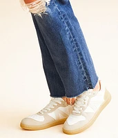Vesta Sneaker