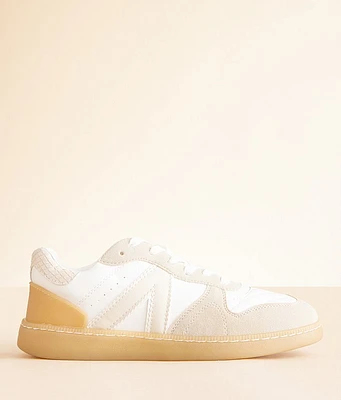 Mia Vesta Sneaker