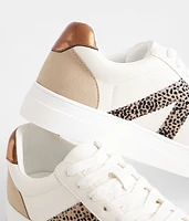 Astra Sneaker
