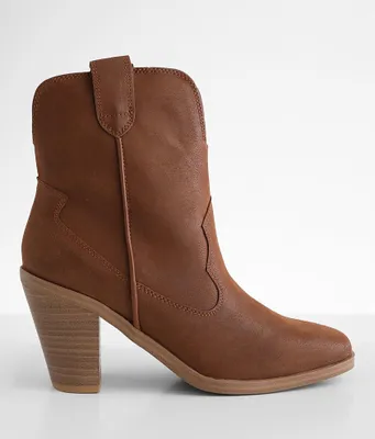 Mia Lilue Western Ankle Boot