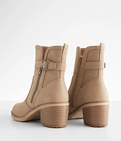 Daynna Ankle Boot
