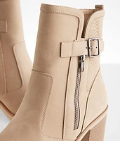 Daynna Ankle Boot