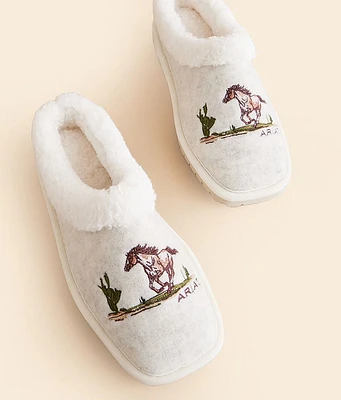 Roaming Horse Clog Slipper