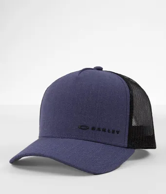 Oakley Chalten Trucker Hat