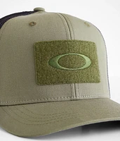 Si 110 Flexfit Trucker Hat