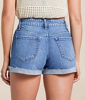 Mid-Rise Stretch Cuffed Short