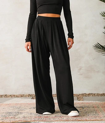 Ribbed Wide Leg Pant