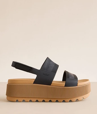 Water Vista Higher Flatform Sandal