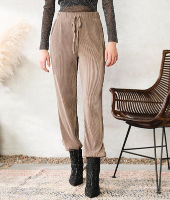 Willow & Root Pleated Jogger Pant