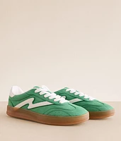 Gia Sneaker