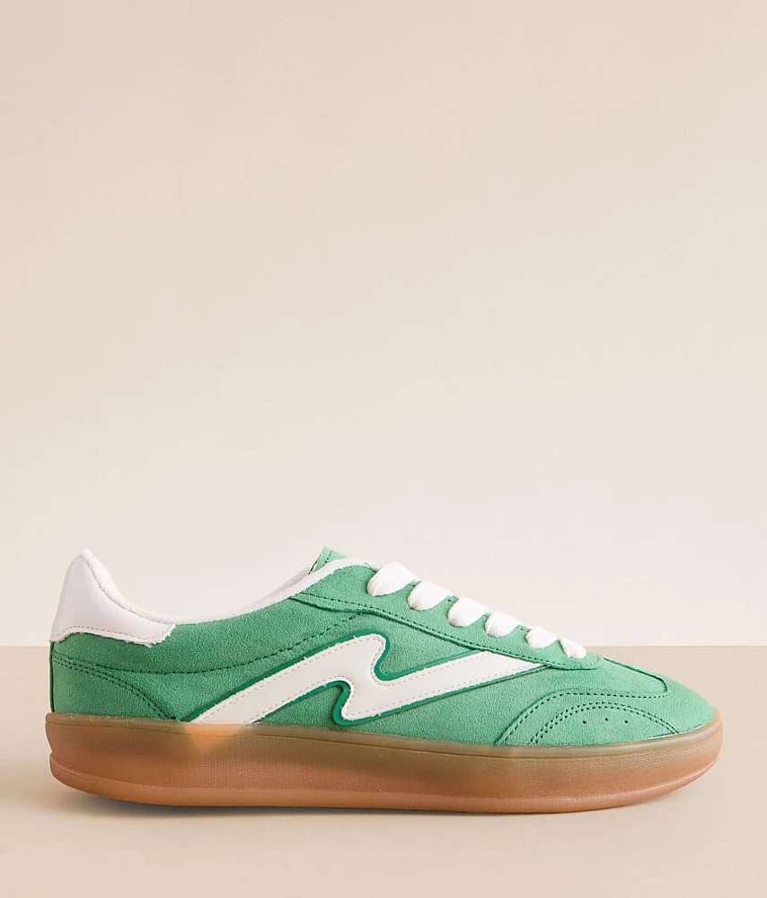 Gia Sneaker