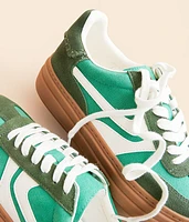 Dodge Sneaker