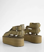 Mevia Flatform Sandal