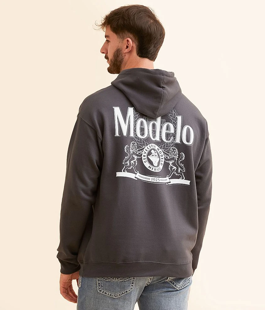 tee luv Modelo Hooded Sweatshirt