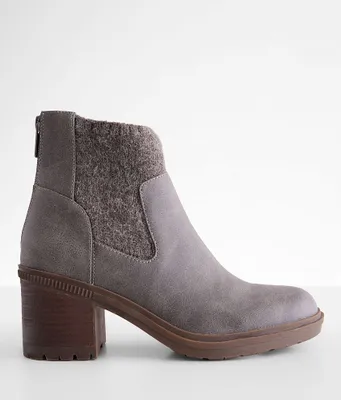 Bullboxer B-52 Sweater Knit Ankle Boot