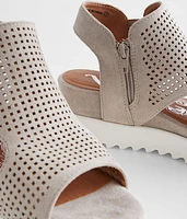 Amy Flatform Sandal