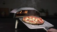 Ooni - Koda 12 in Gas-Powered Outdoor Pizza Oven - Black