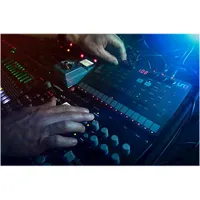 IK Multimedia - UNO Synth Analog Synthesizer - Black