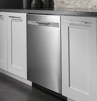 GE - Stainless Steel Interior Fingerprint Resistant Dishwasher with Hidden Controls