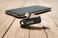 SanDisk - iXpand Flash Drive Go 128GB USB 3.0 Type-A to Apple Lightning for iPhone & iPad - Black / Silver