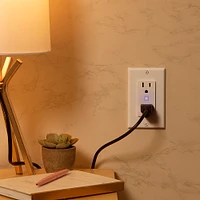 Geeni - Smart Wi-Fi In-Wall Outlet - White