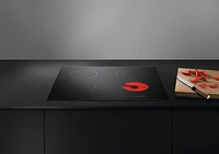 Fisher & Paykel - 24" Built-In Electric Ceramic Cooktop with 4 Burners - Black