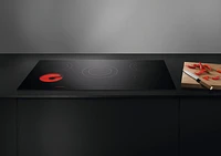 Fisher & Paykel - 36" Built-In Electric Ceramic Cooktop with 5 Burners - Black