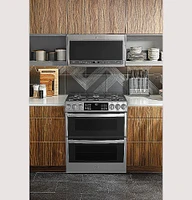 GE Profile - 6.7 Cu. Ft. Slide-In Double Oven Gas True Convection Range with Steam Self-Clean, No Preheat Air Fry and WiFi - Stainless Steel