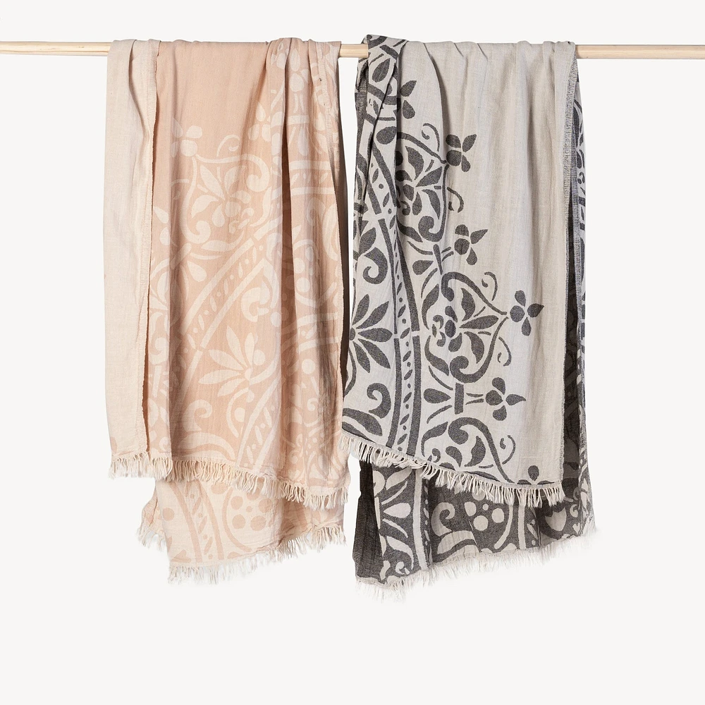 Leonora Towel