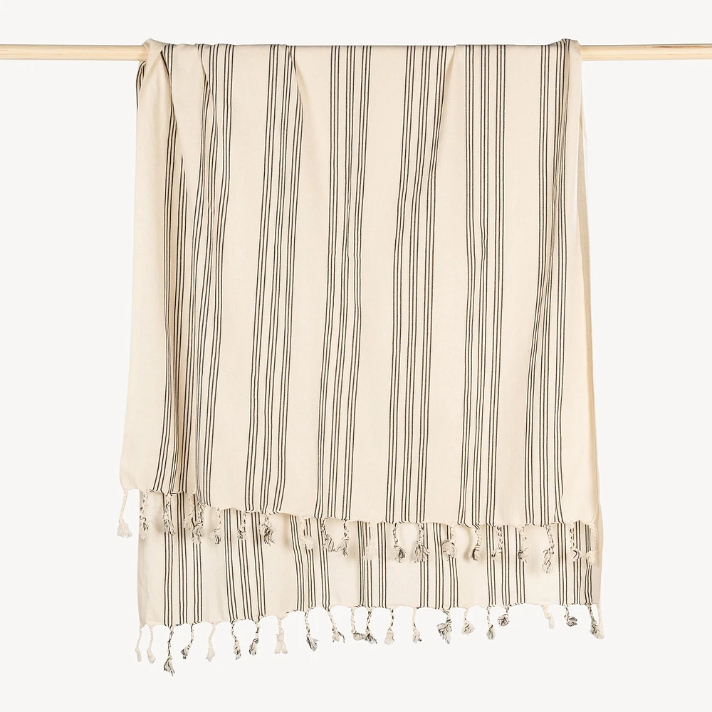 Aldo Towel