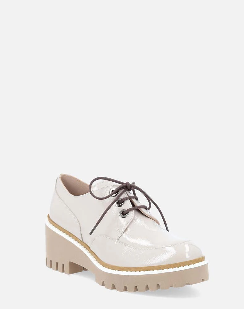 Zapato tipo Blucher  en piel color blanco para mujer