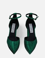 Zapatilla con pulsera en piel metalizada color  verde para mujer