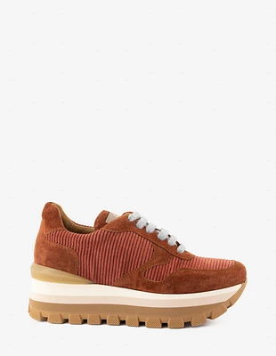 Zapato deportivo en piel ante color beige para mujer