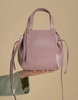 Bolso tipo saco en piel color nude para mujer