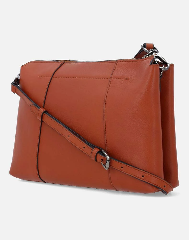 Bolso al hombro en piel color naranja y tachas planas para mujer