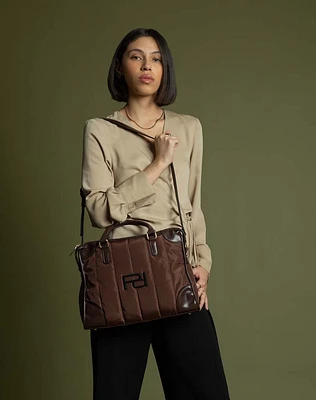 Bolso en textil capitonado color caoba para mujer