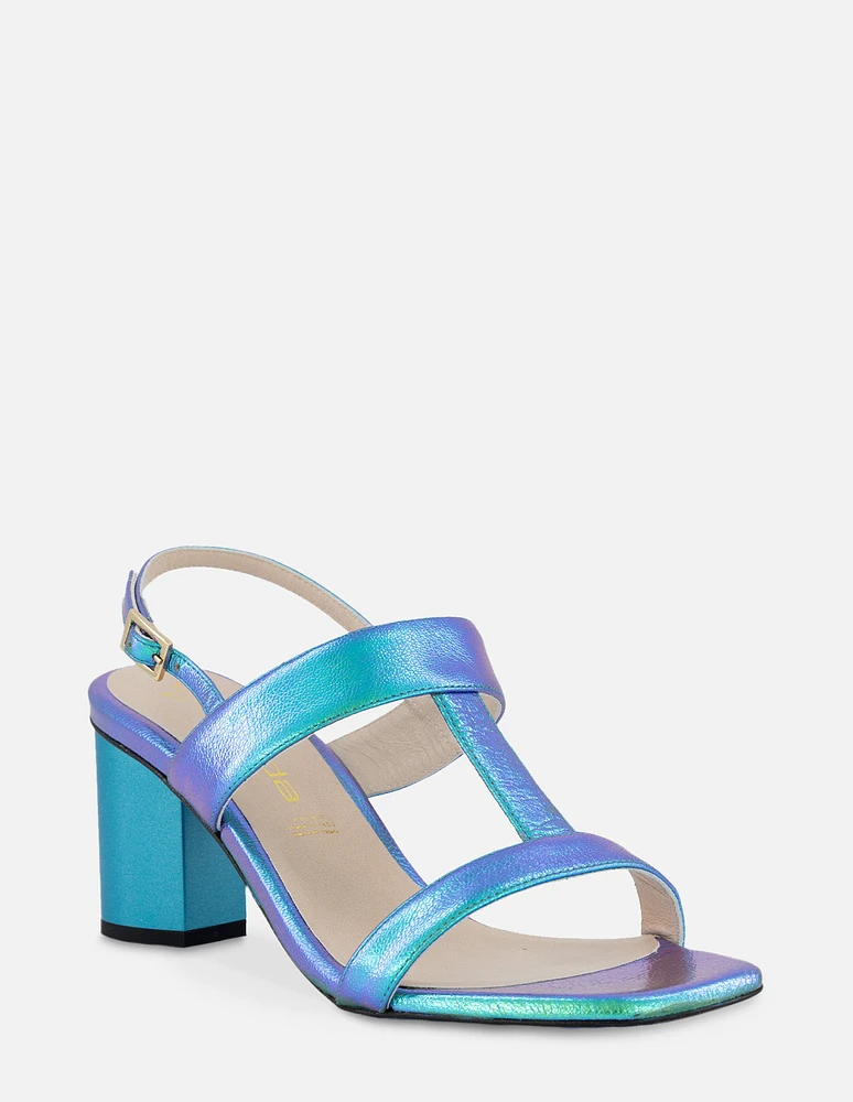 Sandalia en piel metalizada color azul para mujer