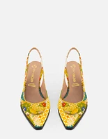 Zapatilla destalonada  en textil con diseño oriental color amarillo para mujer