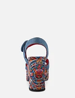 Sandalia en textil de mezclilla y estampado azteca para mujer