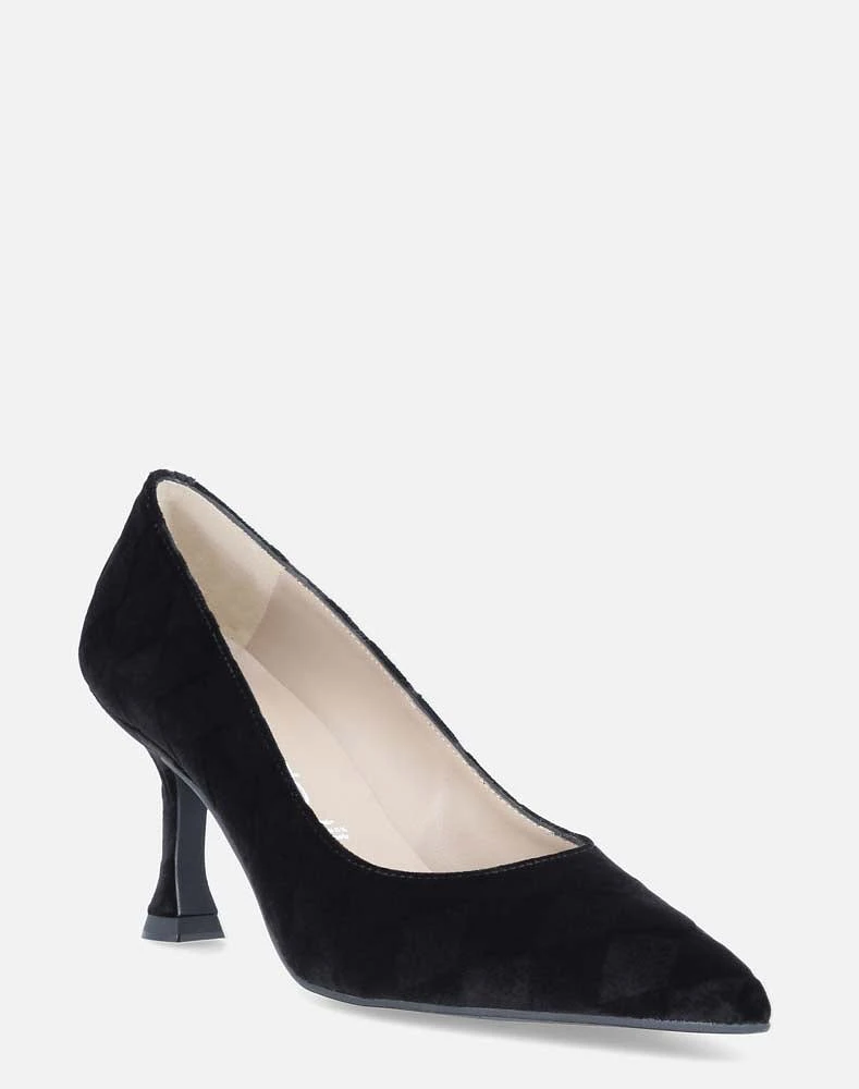 Zapatilla de terciopelo con detalle rombos en color negro punta aguda para mujer