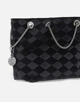 Bolso tipo bucket en textil tipo terciopelo con detalle de rombos en color negro con cadena para mujer