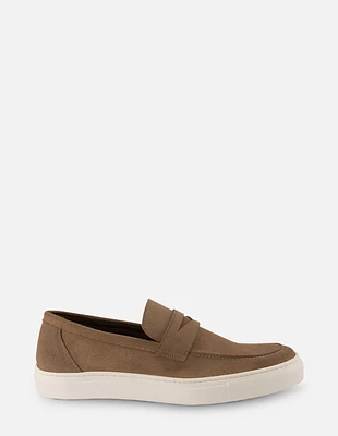 Mocasín en ante color beige para hombre