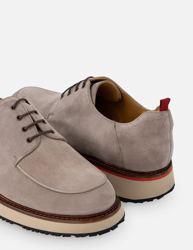 Zapato Bostoniano en piel ante color gris para hombre