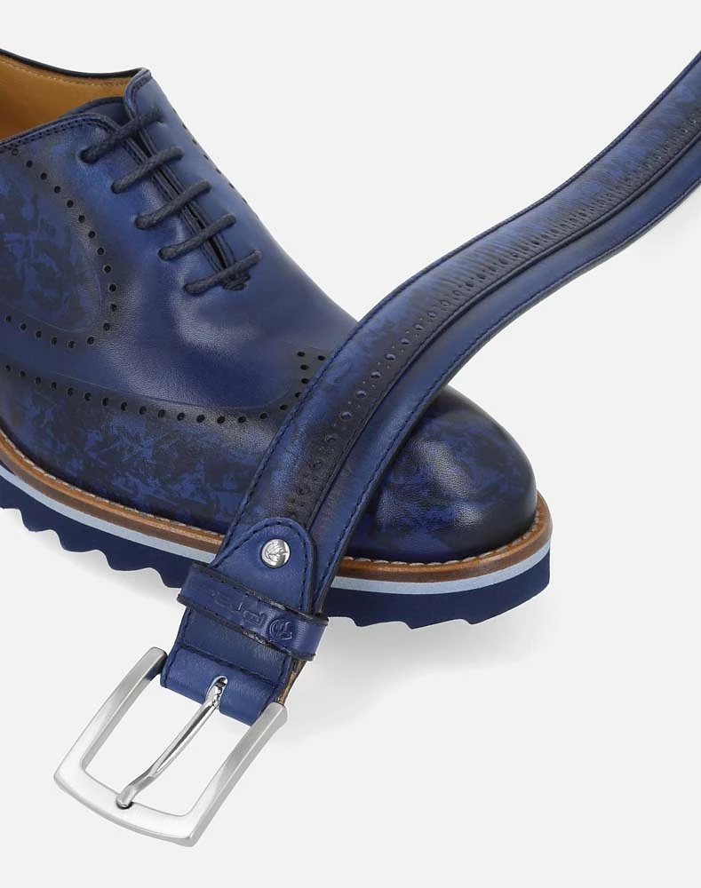 Zapato oxford marino pintado a mano para hombre