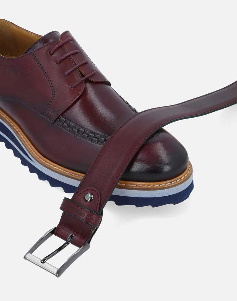 Zapato Blucher vino con grabado Pd para hombre