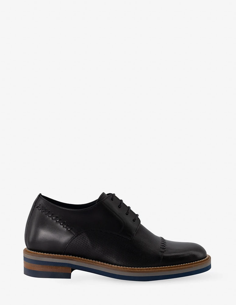 Blucher +7 en piel napa color negro con pespunte para hombre