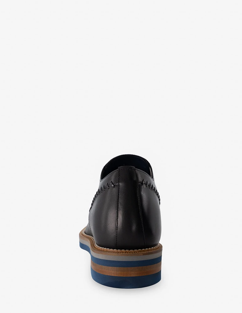 Blucher +7 en piel napa color negro con pespunte para hombre