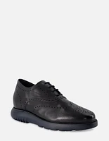 Oxford +7 en piel color negro con picado para hombre